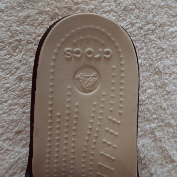 Crocs - Picture 3 of 4